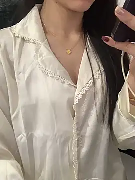 Snapshot of JennyQueen18 chatting on 16, 10, 2025 JennyQueen18 online show from 16, 10, 2025