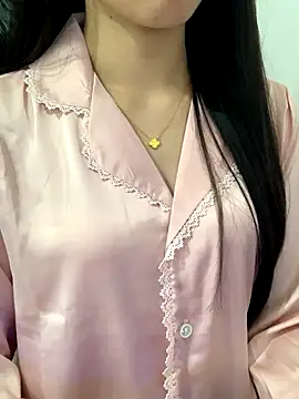 Snapshot of JennyQueen18 chatting on 18, 10, 2025 JennyQueen18 online show from 18, 10, 2025