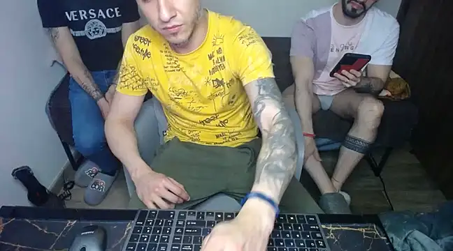 bossking017 online show from 28, 2, 2025