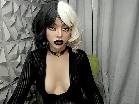 Snapshot of janecomander chatting on 8, 4, 2026 janecomander online show from 8, 4, 2026