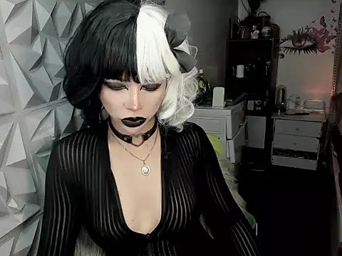 janecomander online show from 4, 7, 2026