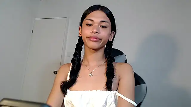 urcurlydiva online show from 3, 11, 2025