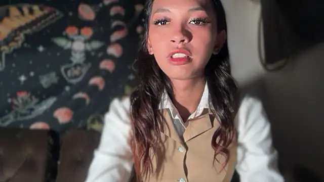 Snapshot of Simi_Ipit chatting on 13, 2, 2026 Simi Ipit online show from 13, 2, 2026