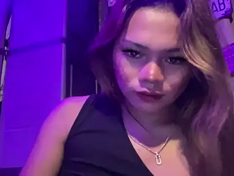 Snapshot of the_extinction_ofbeauty chatting on 8, 3, 2026 the extinction ofbeauty online show from 8, 3, 2026