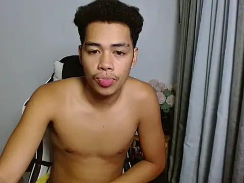 curlyasian njxx online show from 24, 5, 2026