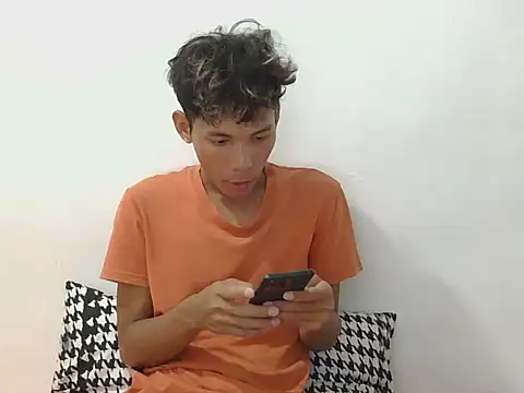 isanxxx online show from 15, 10, 2025