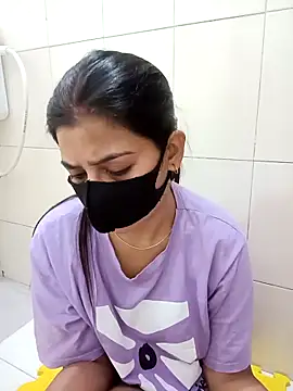 Snapshot of Hot_Jaanvi_ chatting on 11, 10, 2025 Hot Jaanvi  online show from 11, 10, 2025