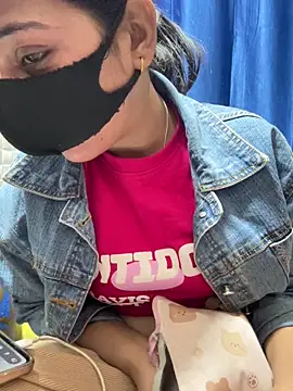 Snapshot of Hot_Jaanvi_ chatting on 6, 2, 2026 Hot Jaanvi online show from 6, 2, 2026