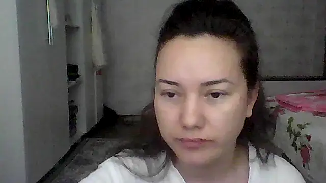 Snapshot of Ururee chatting on 23, 9, 2025 Ururee online show from 23, 9, 2025