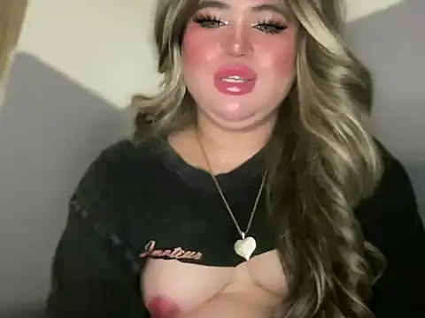 Naughtyrosecum online show from 5, 10, 2025