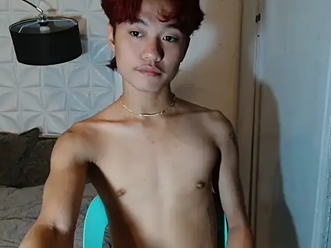 Snapshot of ur_little_secret chatting on 18, 9, 2025 ur little secret online show from 18, 9, 2025