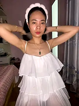 Snapshot of Dau-Tayy chatting on 25, 9, 2025 Dau-Tayy online show from 25, 9, 2025