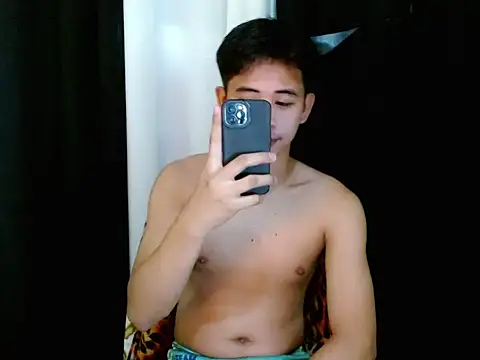 urasianbigcock online show from 4, 10, 2025