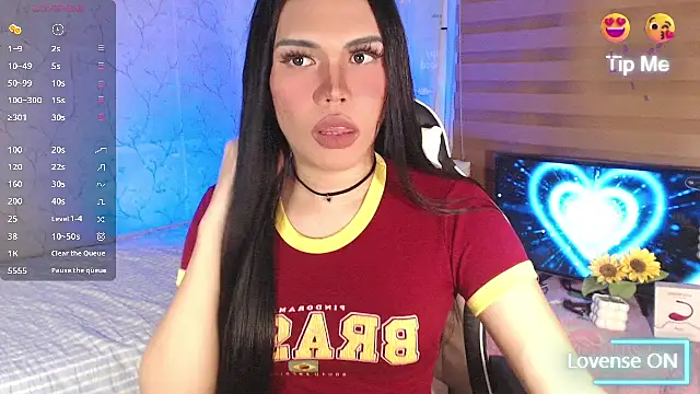 TssluttyNikka online show from 13, 5, 2026