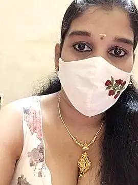 Snapshot of amelia-rani chatting on 13, 10, 2025 amelia-rani online show from 13, 10, 2025