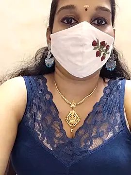 Snapshot of amelia-rani chatting on 19, 12, 2025 amelia-rani online show from 19, 12, 2025