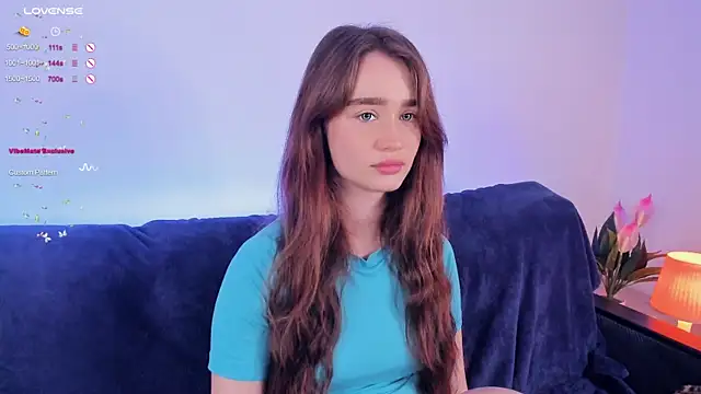 Snapshot of lovelyalivia chatting on 3, 10, 2025 lovelyalivia online show from 3, 10, 2025