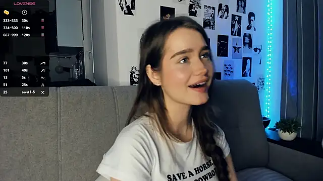 lovelyalivia online show from 25, 11, 2025