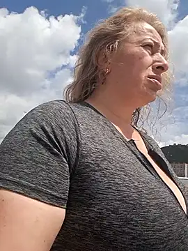 sofiacurvy 45 online show from 3, 12, 2025