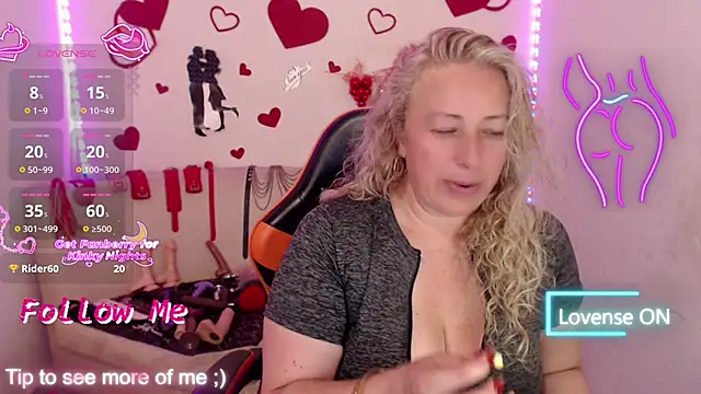 sofiacurvy 45 online show from 13, 12, 2025