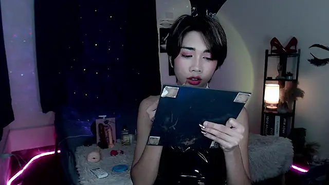 Snapshot of Lavictoriathegreat chatting on 21, 12, 2025 Lavictoriathegreat online show from 21, 12, 2025