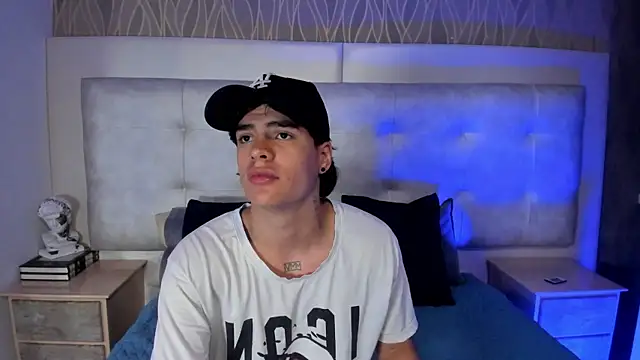 Snapshot of BenitoSaenz chatting on 5, 2, 2026 BenitoSaenz online show from 5, 2, 2026