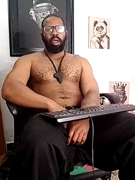 Snapshot of King_Malik chatting on 6, 11, 2025 King Malik online show from 6, 11, 2025