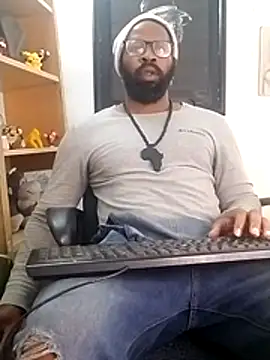 Snapshot of King_Malik chatting on 11, 11, 2025 King Malik online show from 11, 11, 2025