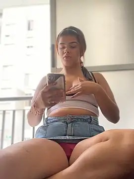 Snapshot of Kaily_Sweet16 chatting on 18, 10, 2025 Kaily Sweet16 online show from 18, 10, 2025