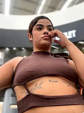 Snapshot of Kaily_Sweet16 chatting on 27, 10, 2025 Kaily Sweet16 online show from 27, 10, 2025