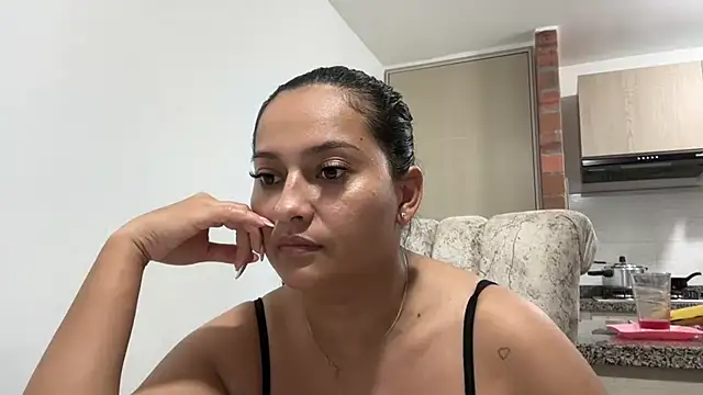 Sophia copper online show from 17, 10, 2025