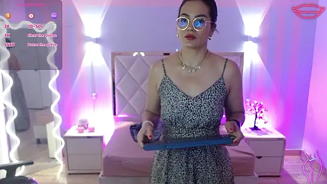 Rosalind tay online show from 24, 2, 2026