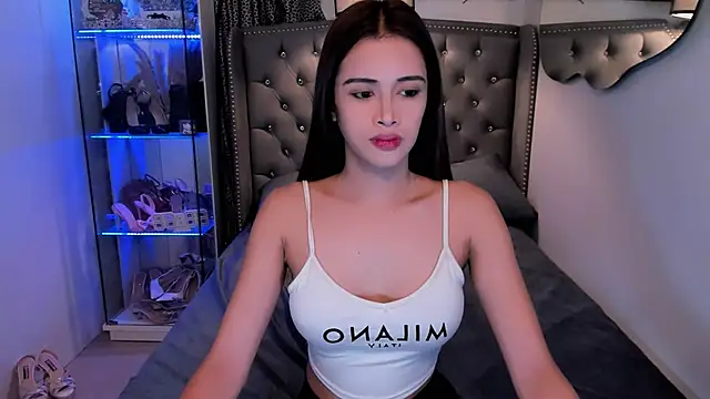 Lars empress online show from 24, 9, 2025