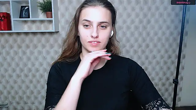 AmandaDimond  online show from 9, 9, 2025