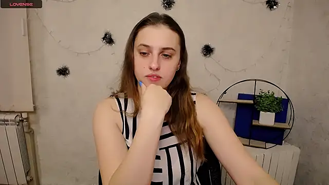 AmandaDimond  online show from 18, 3, 2026