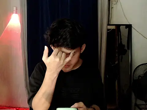 Snapshot of twink_asianbunny chatting on 19, 9, 2025 twink asianbunny online show from 19, 9, 2025