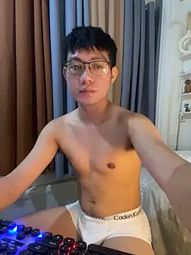 xshyboyx online show from 23, 10, 2025