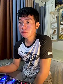 xshyboyx online show from 7, 1, 2026