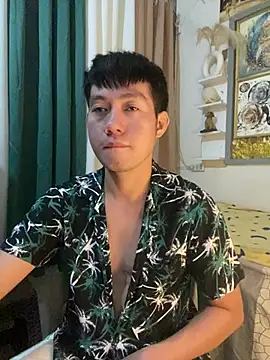 xshyboyx online show from 4, 7, 2026