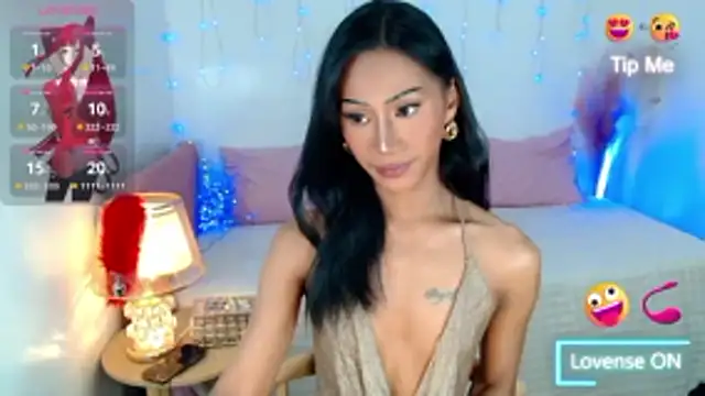 sassylatina online show from 3, 12, 2025