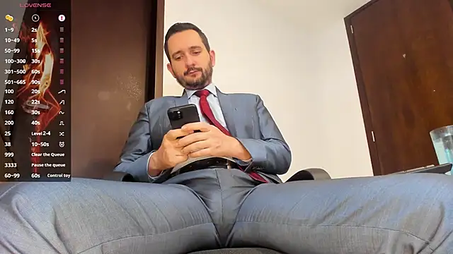 Snapshot of KarlBoss1 chatting on 15, 10, 2025 KarlBoss1 online show from 15, 10, 2025