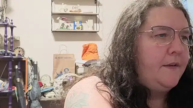 Snapshot of emberlynnix chatting on 9, 9, 2025 emberlynnix online show from 9, 9, 2025