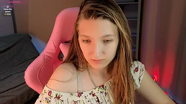 Mia Myles online show from 13, 9, 2025