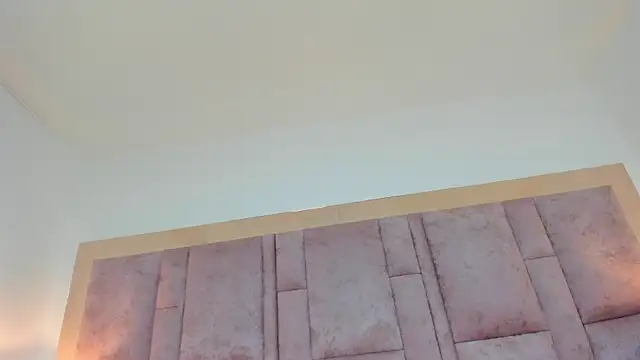 JenniferHills online show from 19, 10, 2025