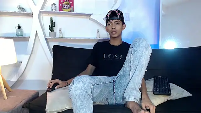 PRETTY SEX1 online show from 19, 10, 2025