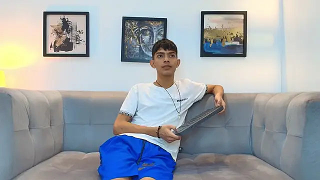 PRETTY SEX1 online show from 5, 2, 2026