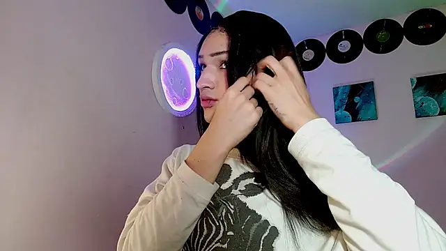 Snapshot of meghan_devil_ chatting on 8, 11, 2025 meghan devil online show from 8, 11, 2025