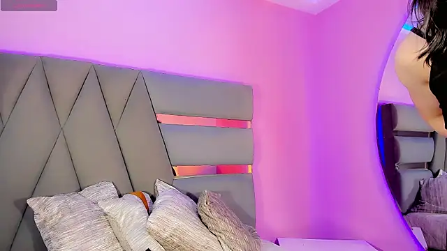 Snapshot of SabrinaAbasali chatting on 3, 11, 2025 SabrinaAbasali online show from 3, 11, 2025