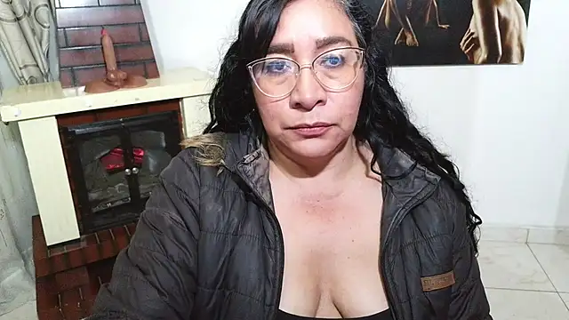 Snapshot of Grace_mature_milf chatting on 14, 11, 2025 Grace mature milf online show from 14, 11, 2025