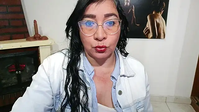 Snapshot of Grace_mature_milf chatting on 22, 12, 2025 Grace mature milf online show from 22, 12, 2025